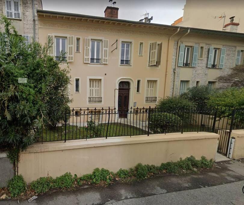 Nice Studio A Vauban Bagian luar foto